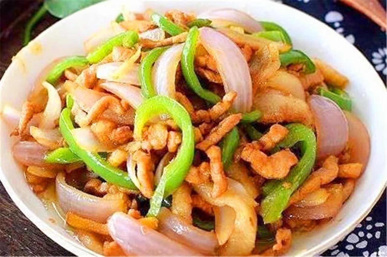 青椒洋葱炒肉丝