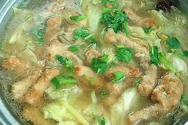 酥肉白菜汤